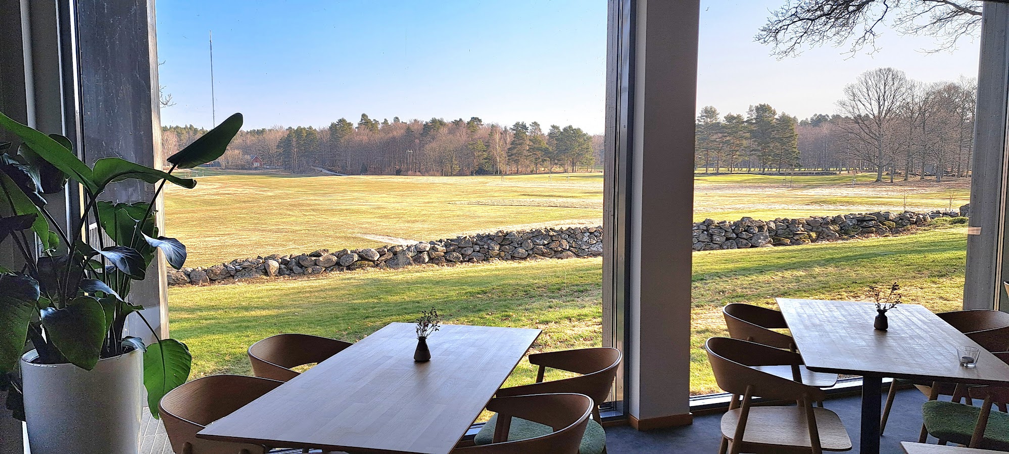 Bord Trettiosju Kök & Bar