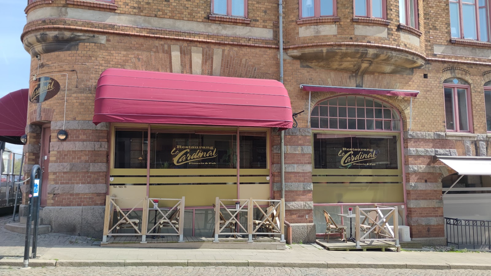 Restaurang Le Cardinal - pizzeria & pub